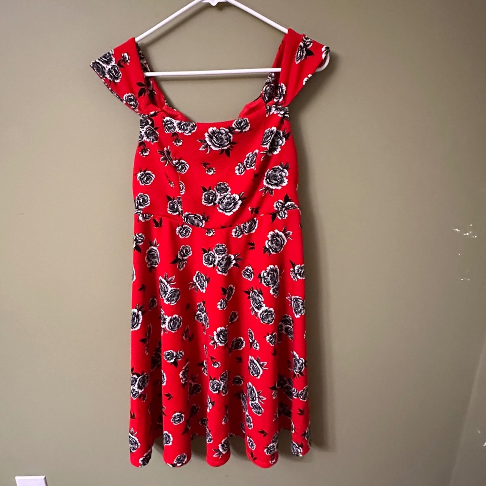 Torrid Women's Dress Size 00 Red Rose Floral Print Stretch Skater Mini Babydollq